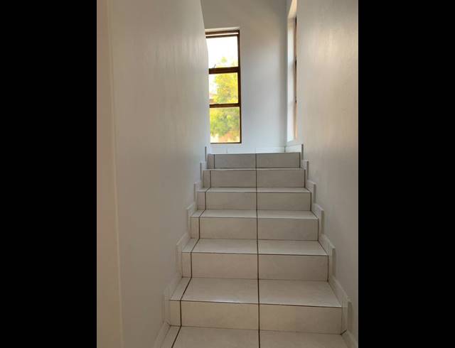 2 BEDROOM TOWNHOUSE FOR SALE IN VANDERBIJLPARK SW 5